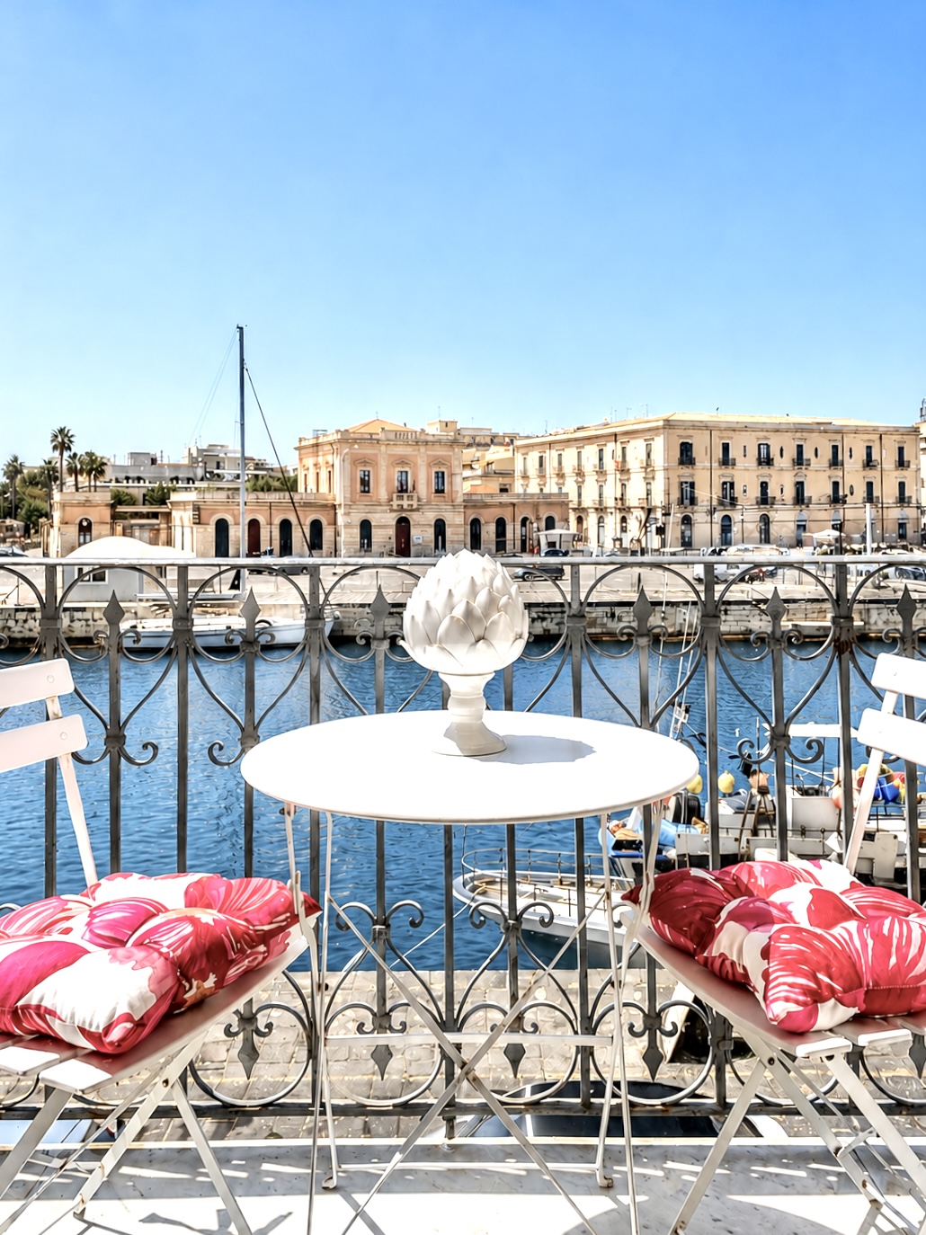 Sea view from the Suite18 balcony in Ortigia